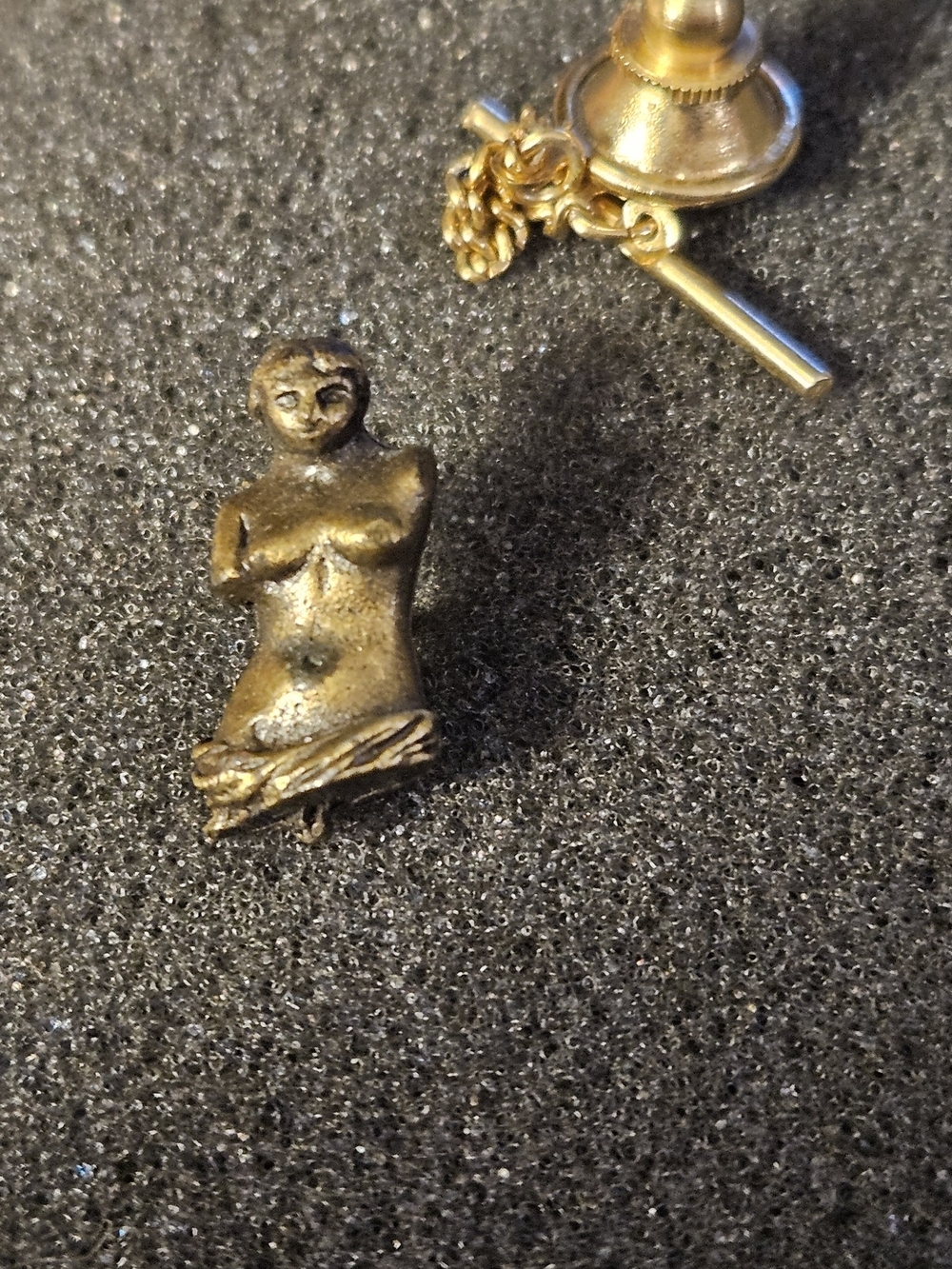 Gold Tone Venus Torso Pendant Tie Tack Or Lapel Pin.